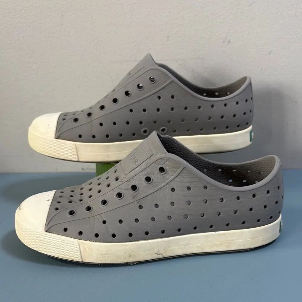 Native Junior Slip on and Gray & White Perforated Sneakers J3
